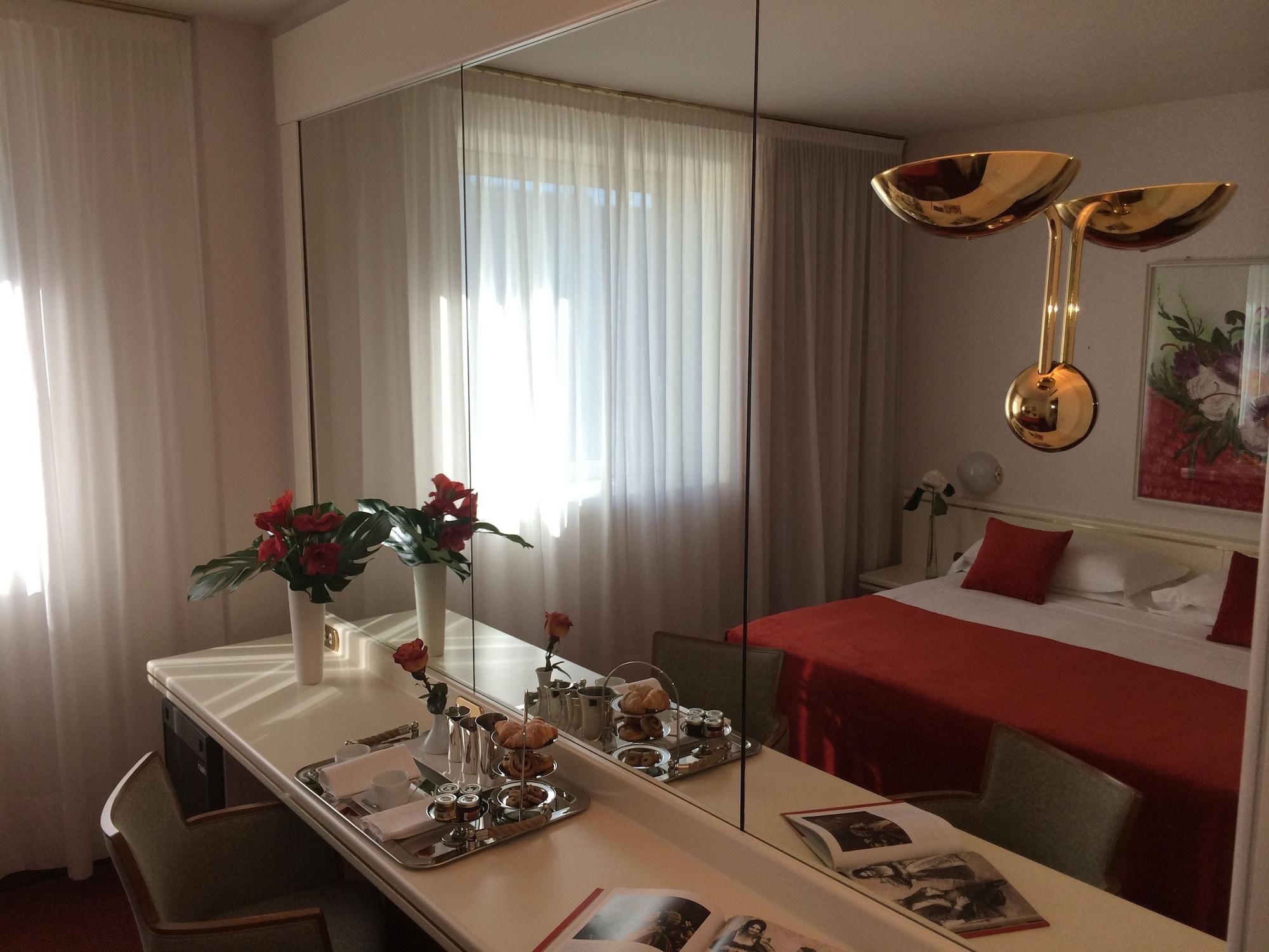 Hotel Starhotels Cristallo Palace