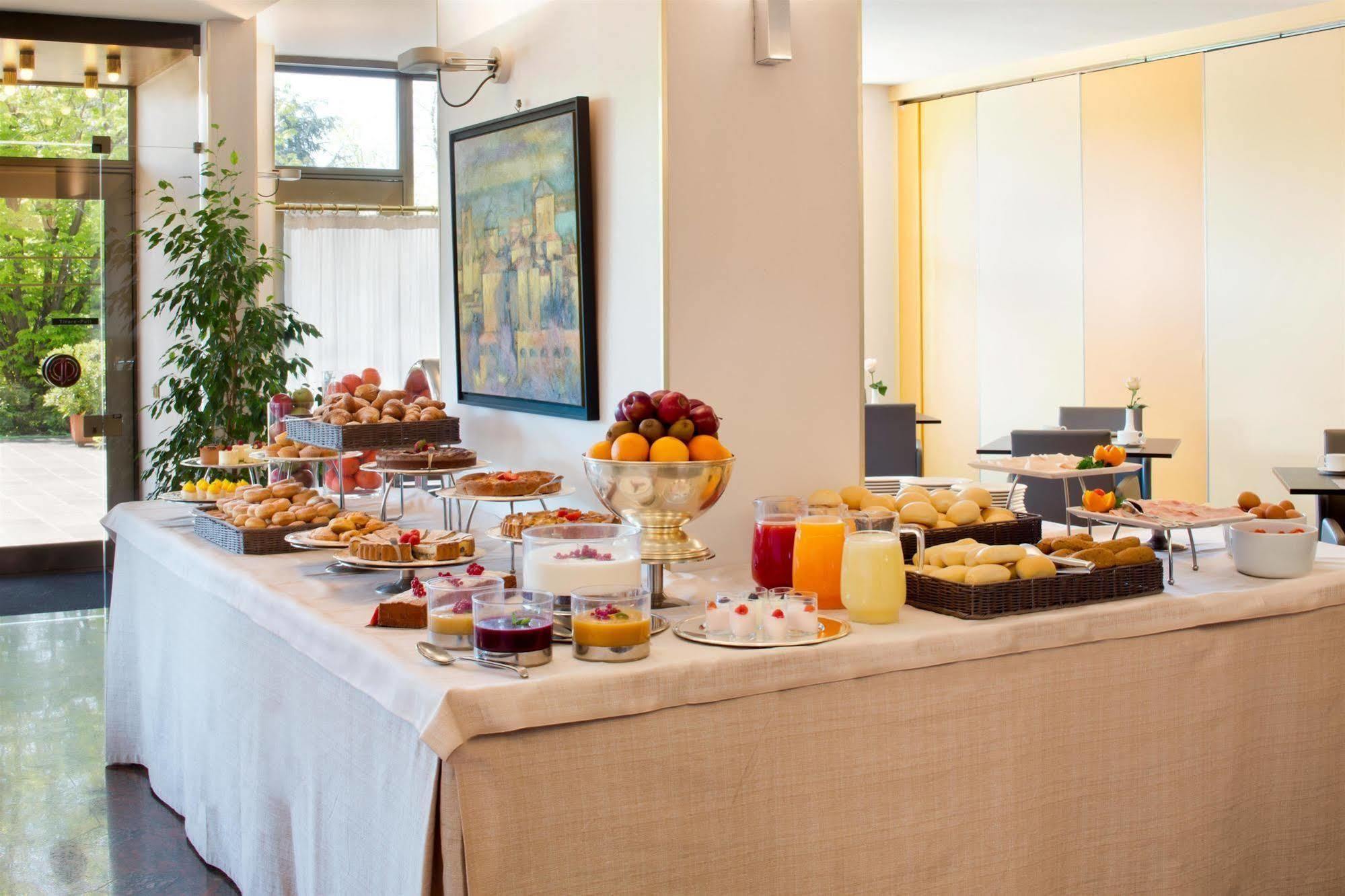 Starhotels Cristallo Palace Hotel 4*